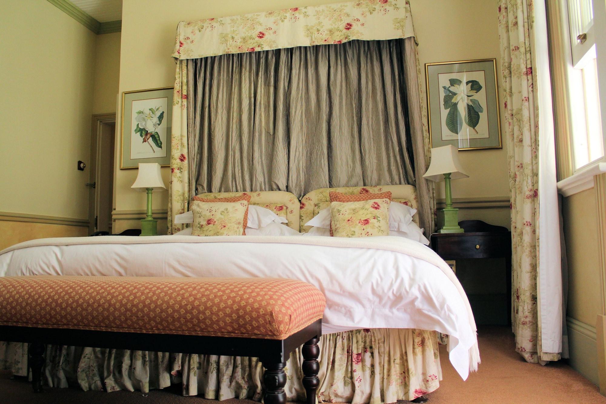Hacklewood Hill Country House Порт-Элизабет Экстерьер фото